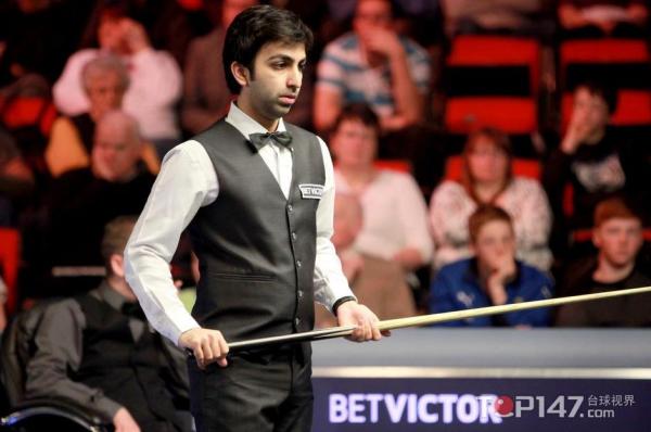 赖于数据上 赖于数据上